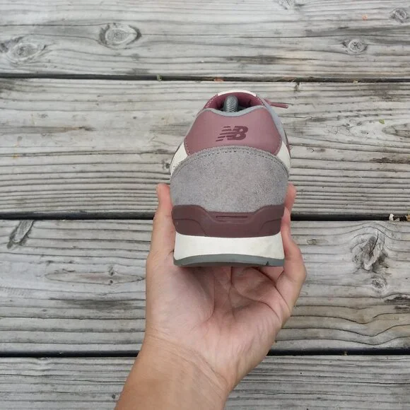 Men Size 9.5 / Size 11 Women New Balance 696 Lush Lifestyle Shoes Sneakers - Picture 7 of 8